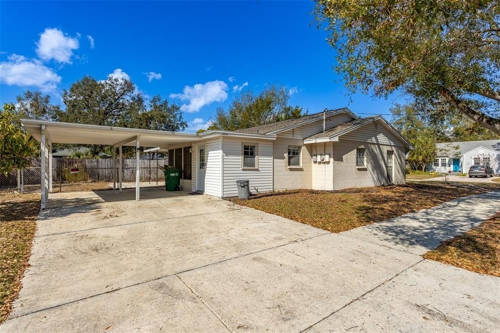 812 W Warren Avenue - Photo 11