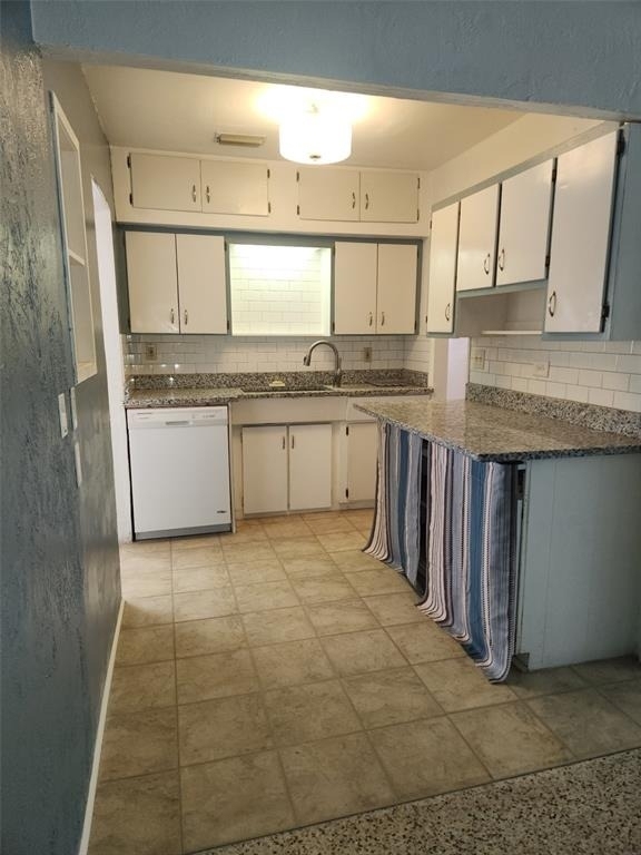 13406 Boca Ciega Avenue - Photo 2