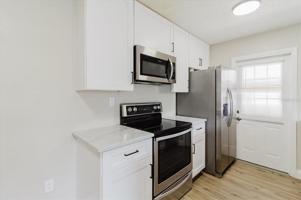 1134-1136 Gilmore Avenue - Photo 36