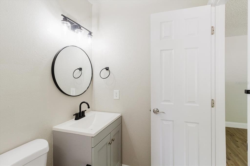 1134-1136 Gilmore Avenue - Photo 49