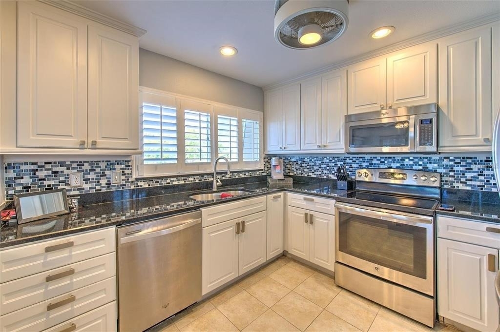 1008 Apollo Beach Boulevard - Photo 10