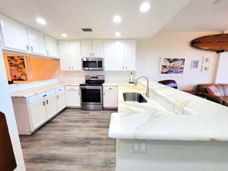 7296 Marathon Drive - Photo 6