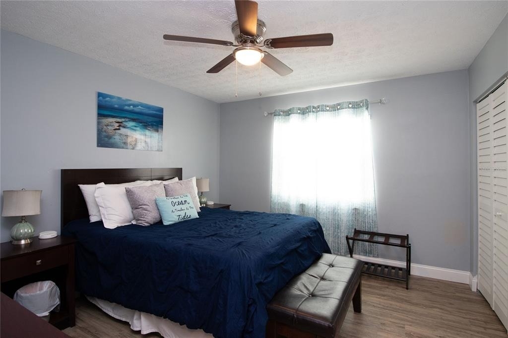 1635 Gladys Street - Photo 16