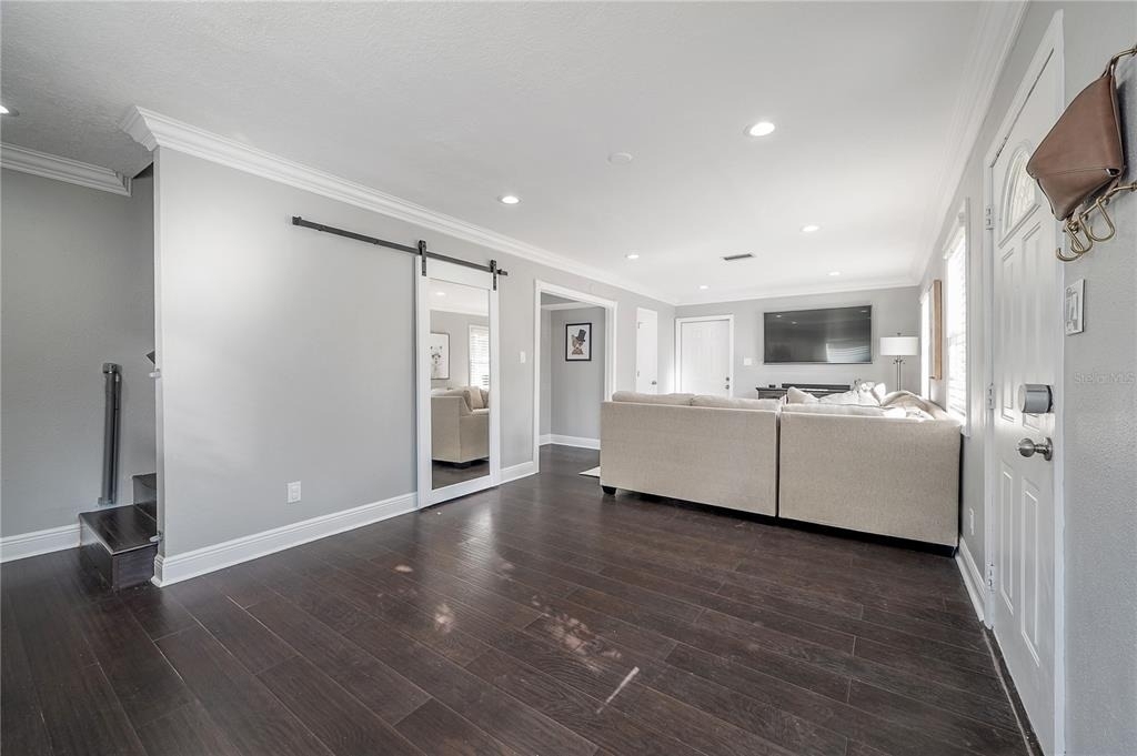 2902 N Jefferson Street - Photo 4