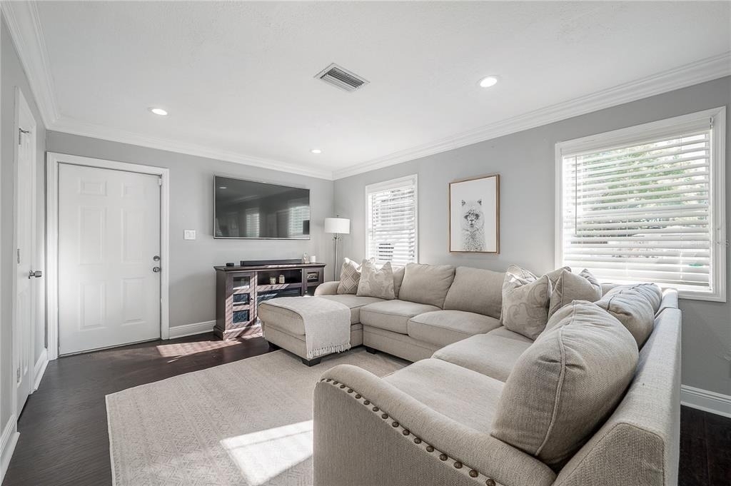 2902 N Jefferson Street - Photo 3