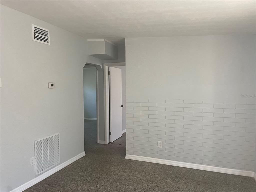 509 N Saturn Avenue - Photo 5