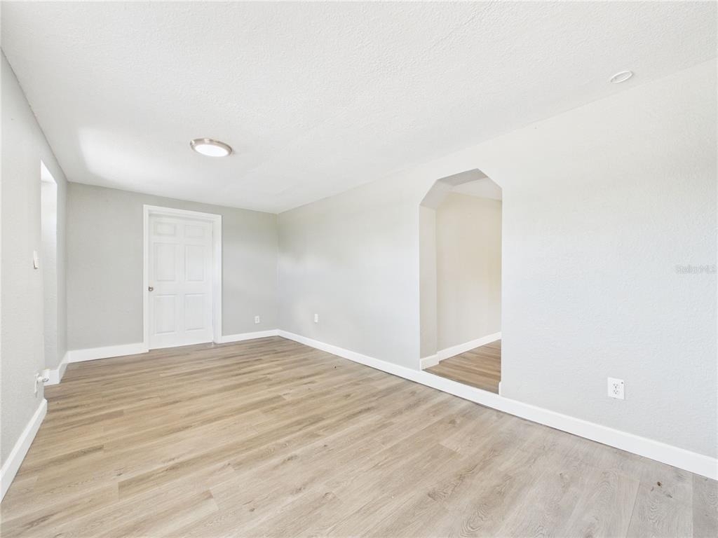 605 S Disston Avenue - Photo 12