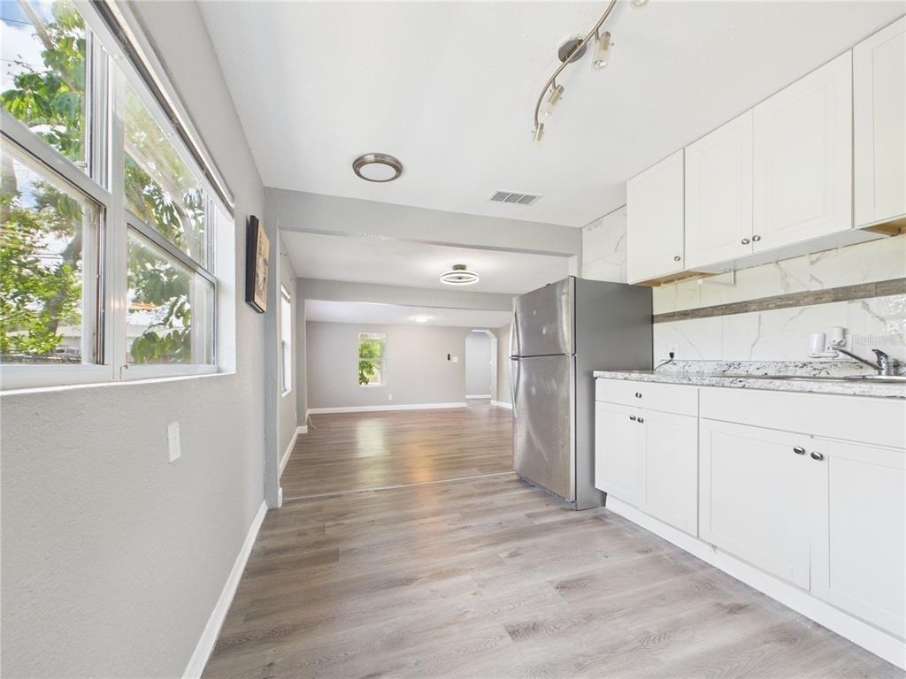 605 S Disston Avenue - Photo 19