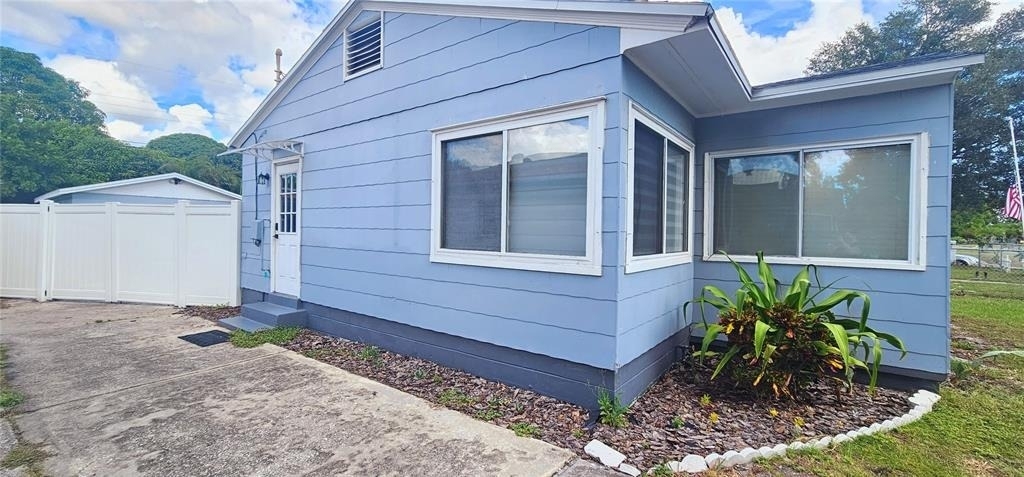 2611 17th Avenue N - Photo 11