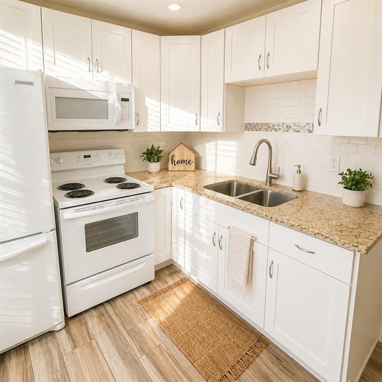 2501 Harn Boulevard - Photo 4