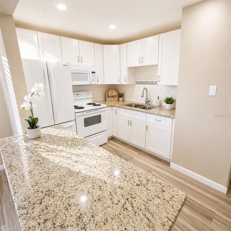 2501 Harn Boulevard - Photo 3
