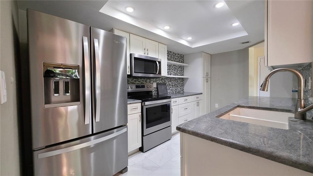 2025 Sylvester Road - Photo 6