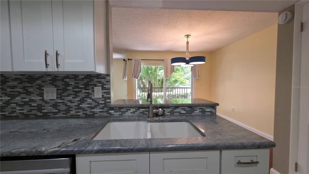 2025 Sylvester Road - Photo 10