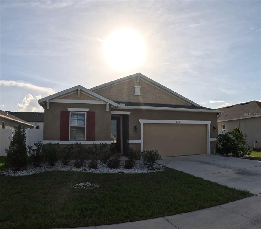 228 Hillcrest Drive - Photo 0