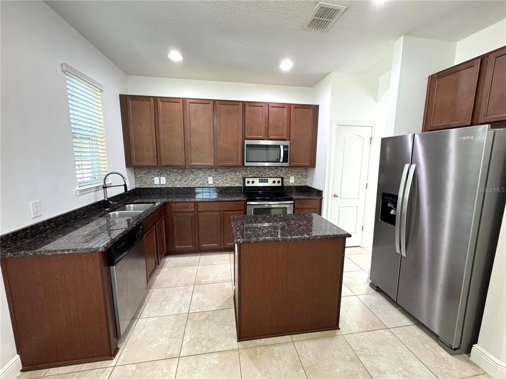 12784 Garridan Avenue - Photo 6