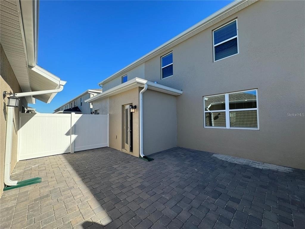 8115 Sayings Drive - Photo 8