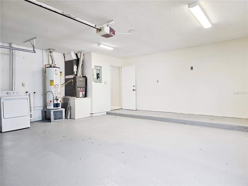 12112 Rotuma Street - Photo 31