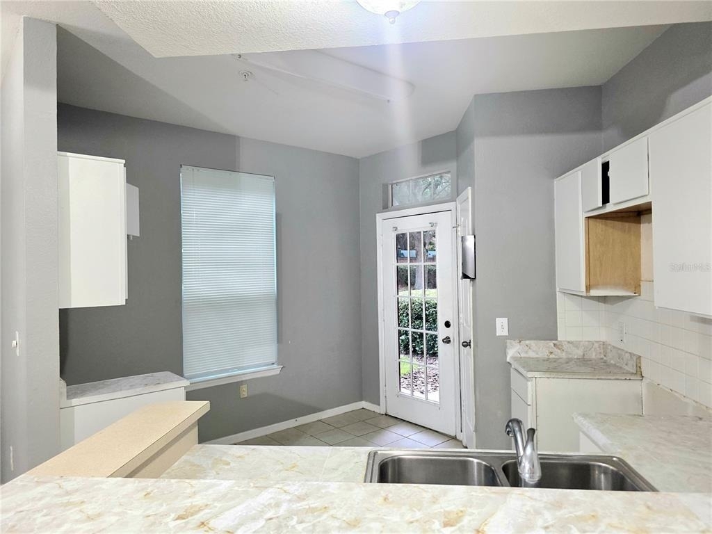 1101 Vintage Village Lane - Photo 8