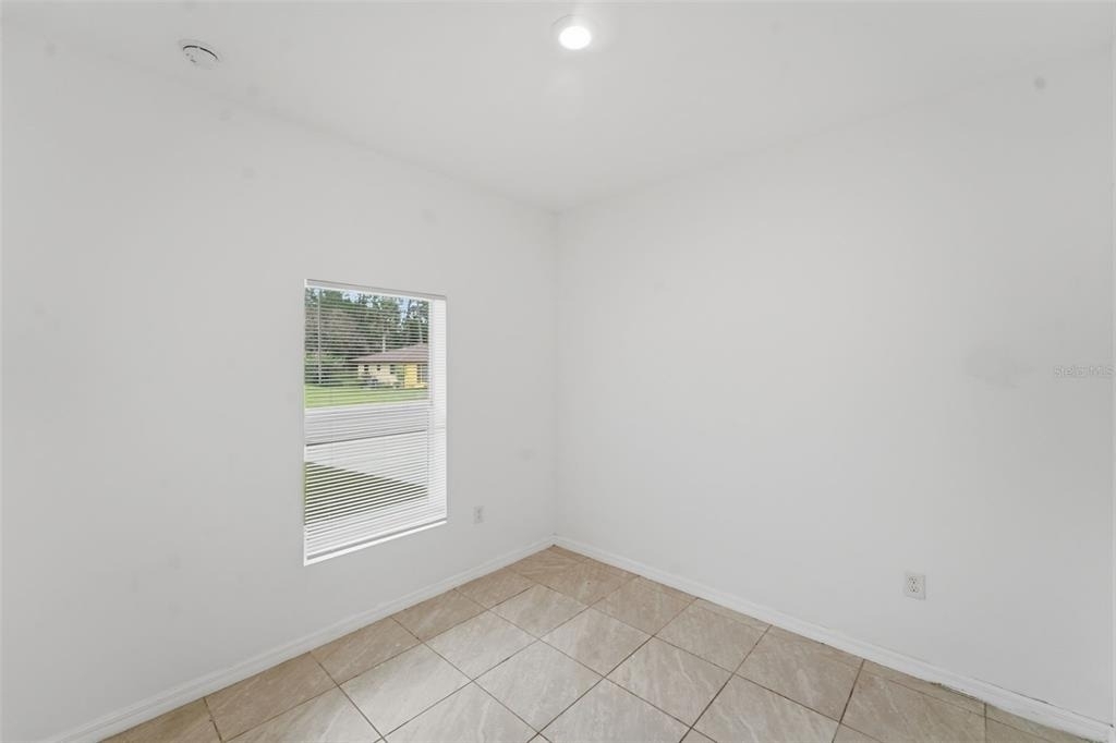 983 Pyracantha Street - Photo 19