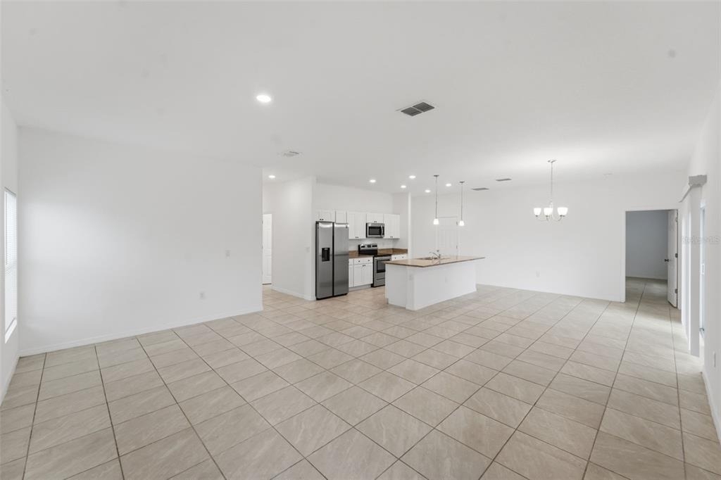 983 Pyracantha Street - Photo 5