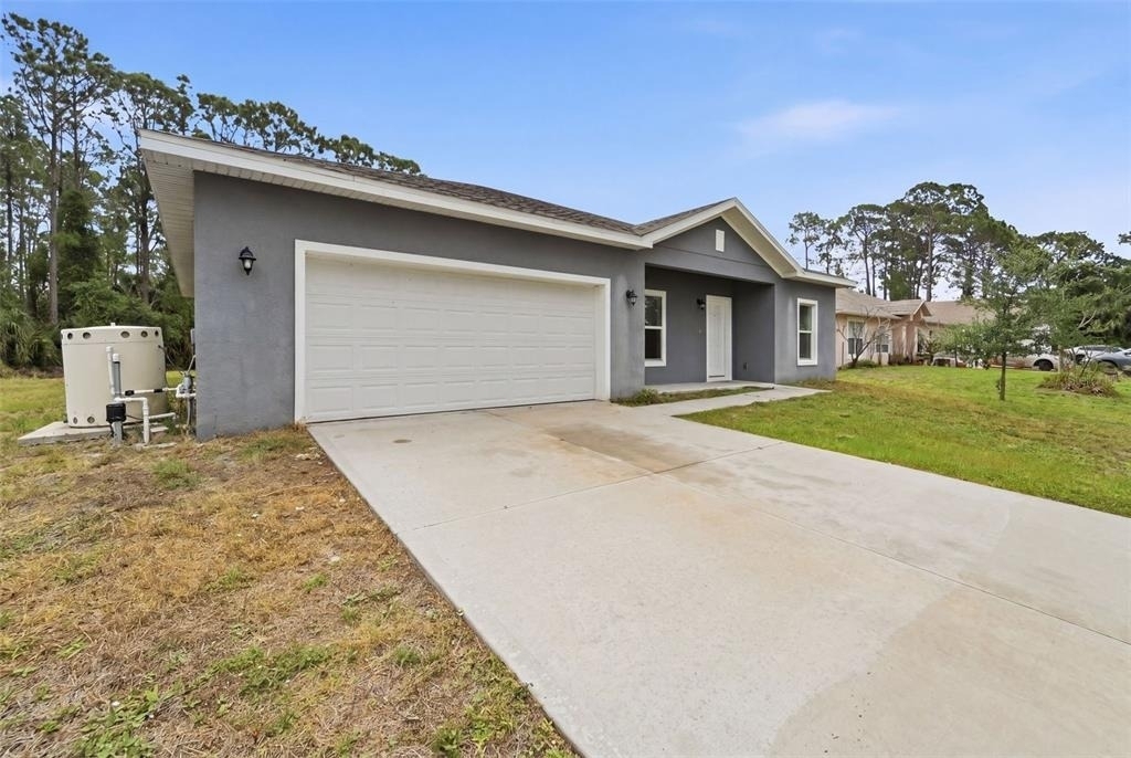983 Pyracantha Street - Photo 2