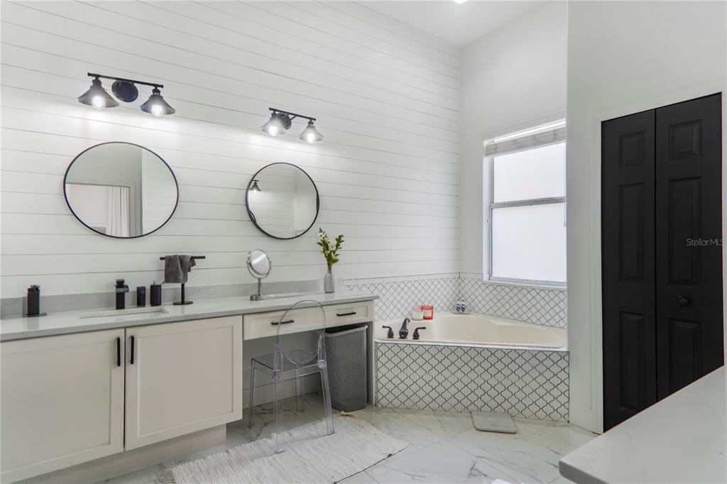 2884 Majestic Isle Drive - Photo 18