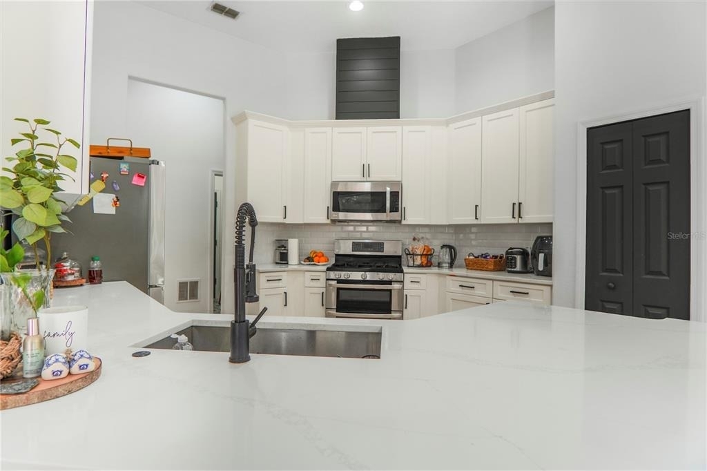 2884 Majestic Isle Drive - Photo 16