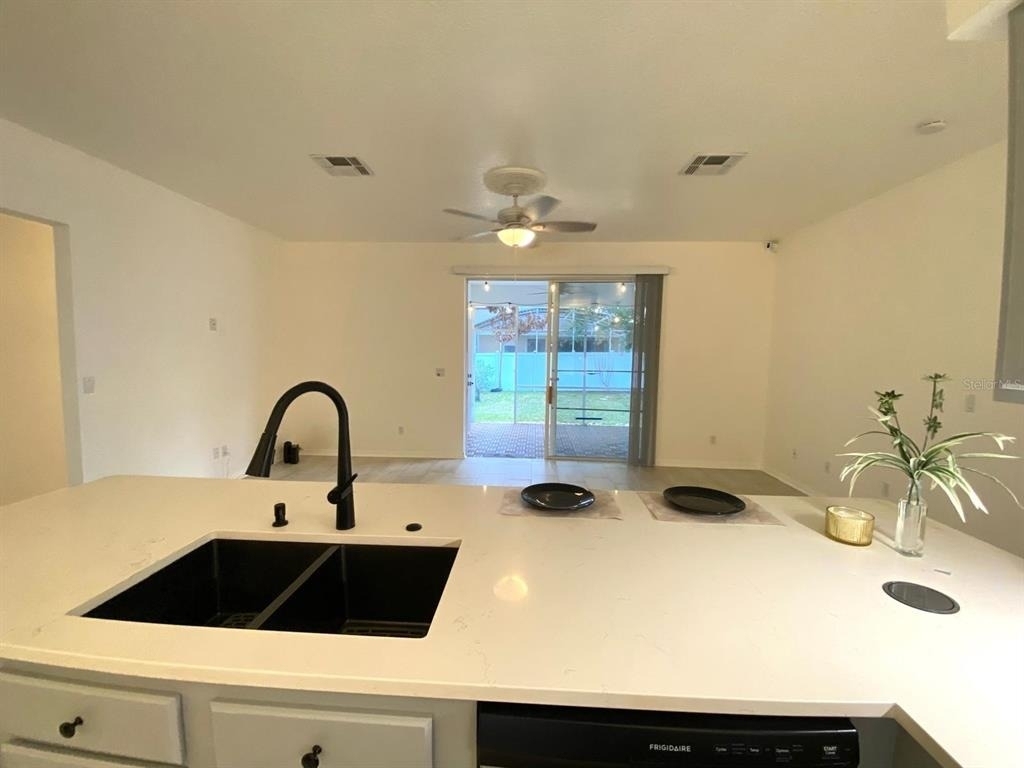 3837 Fallscrest Circle - Photo 5