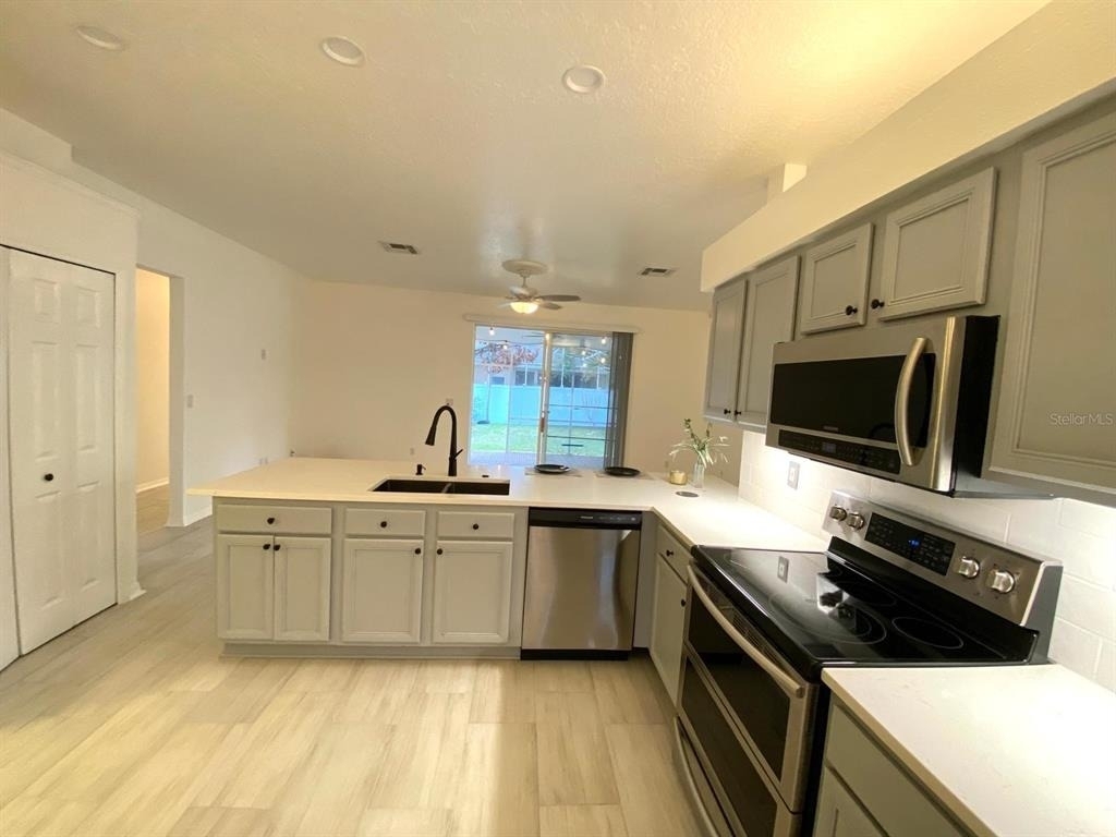 3837 Fallscrest Circle - Photo 3