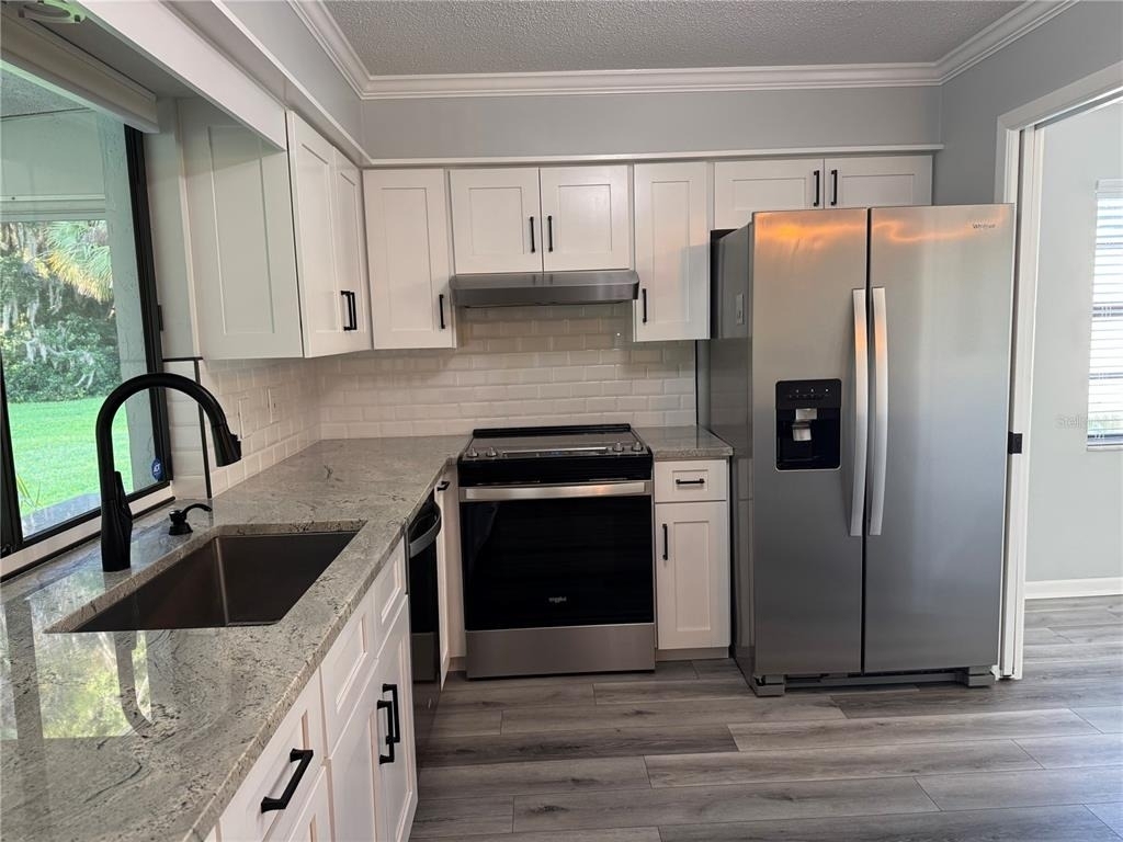 16 Courtney Place - Photo 20