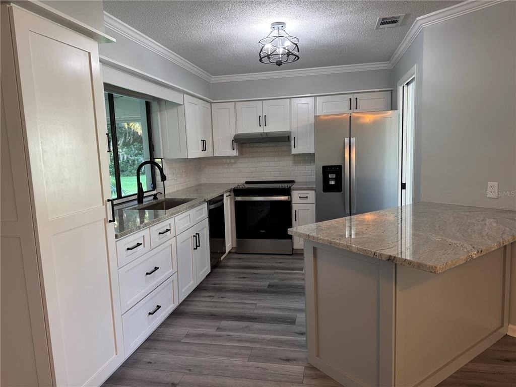 16 Courtney Place - Photo 22