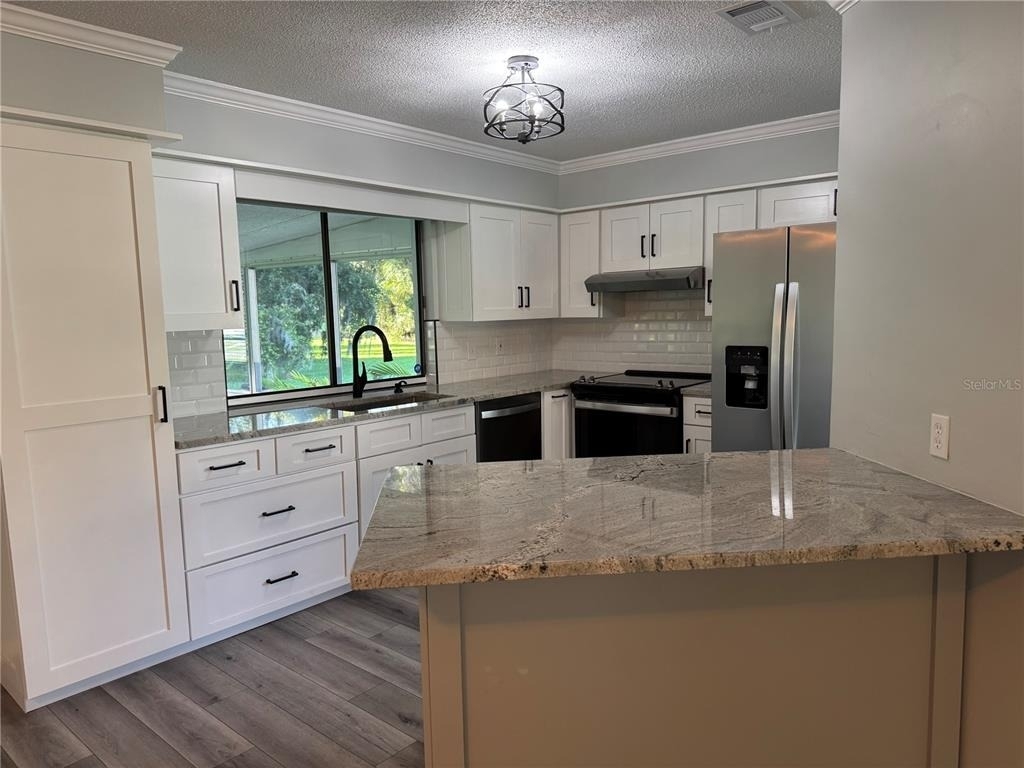 16 Courtney Place - Photo 23