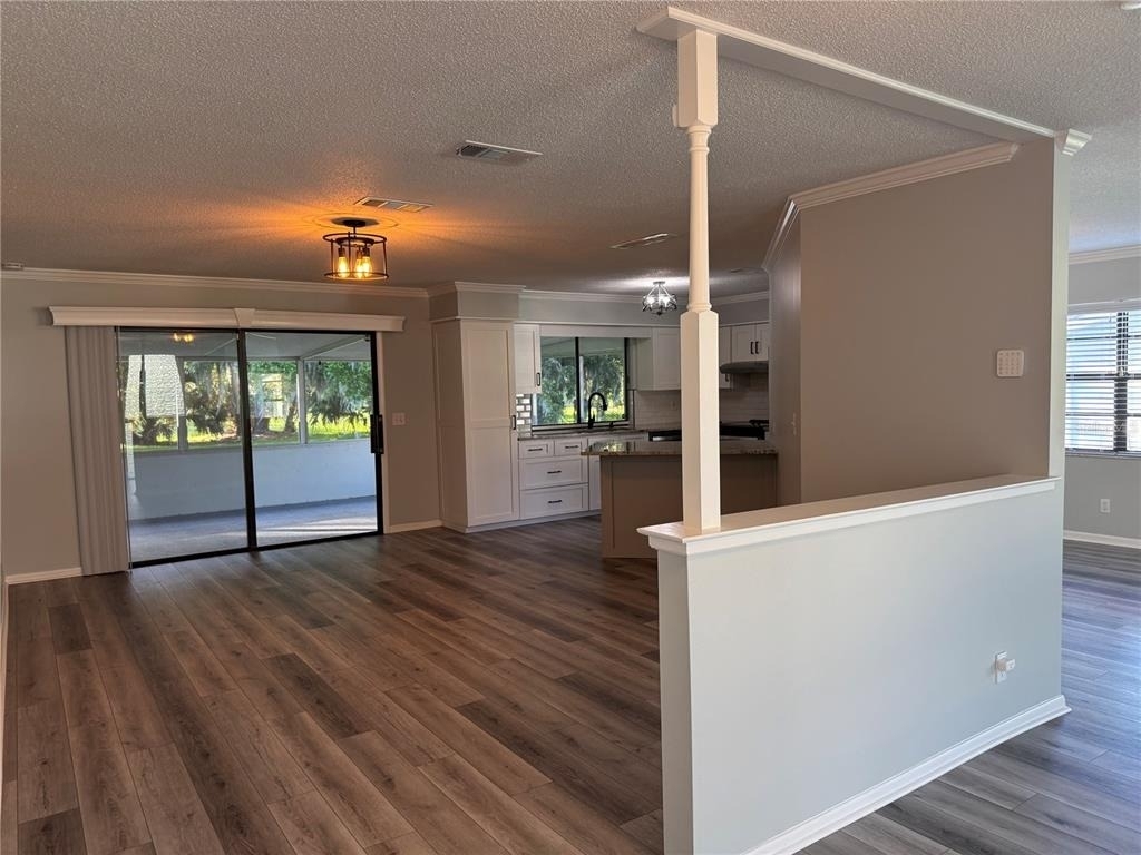 16 Courtney Place - Photo 5