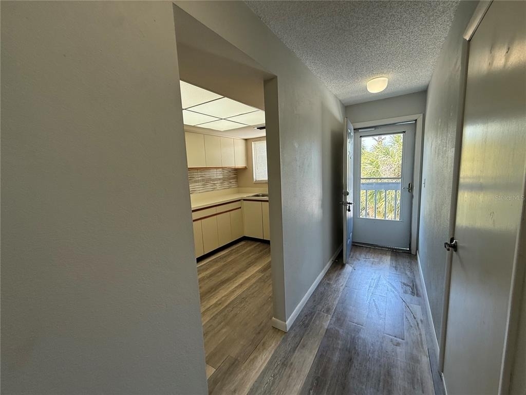 255 Fenwick Drive - Photo 3