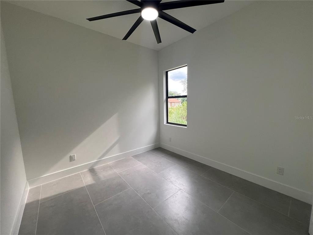 21492 Dollard Avenue - Photo 14