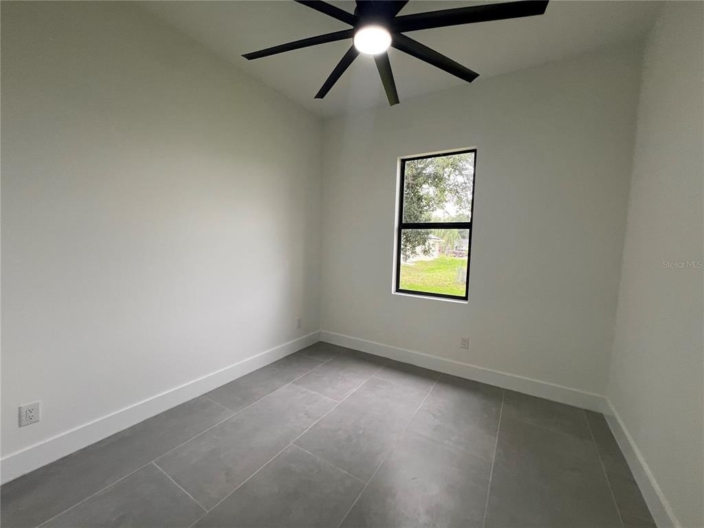 21492 Dollard Avenue - Photo 9