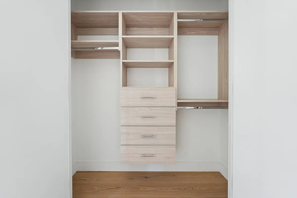 312 West 43rd Street - Photo 10