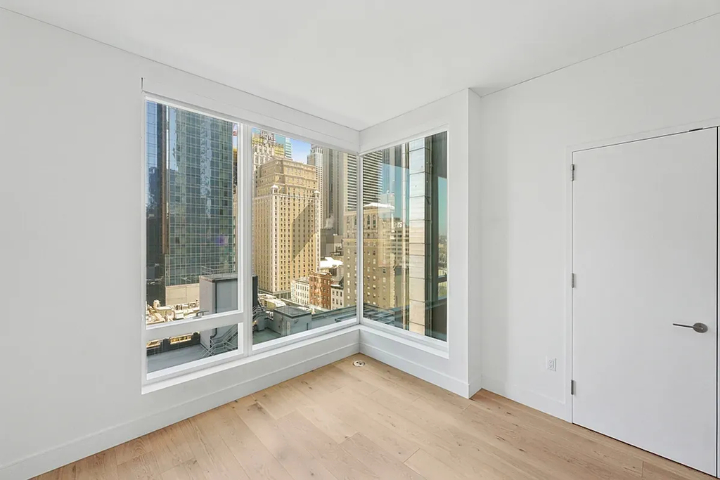 312 West 43rd Street - Photo 7