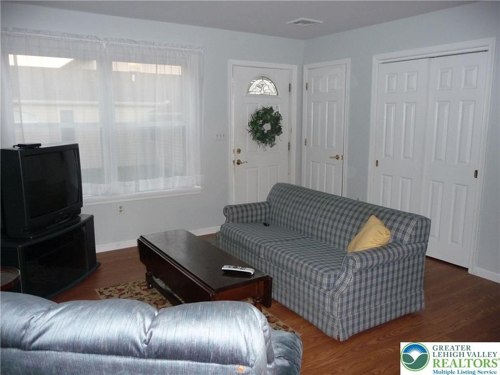 4705 Pheasant Run Court - Photo 7