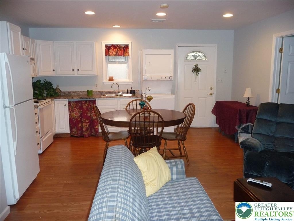 4705 Pheasant Run Court - Photo 11