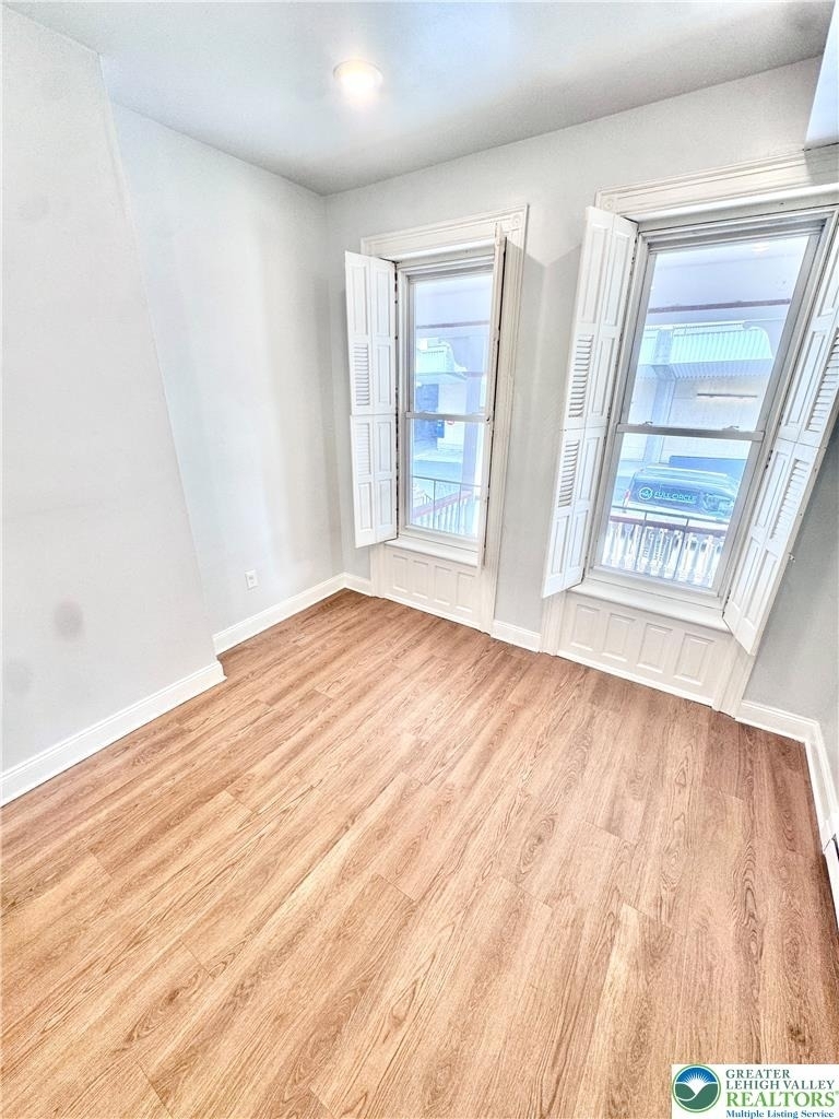 829 W Linden Street - Photo 9