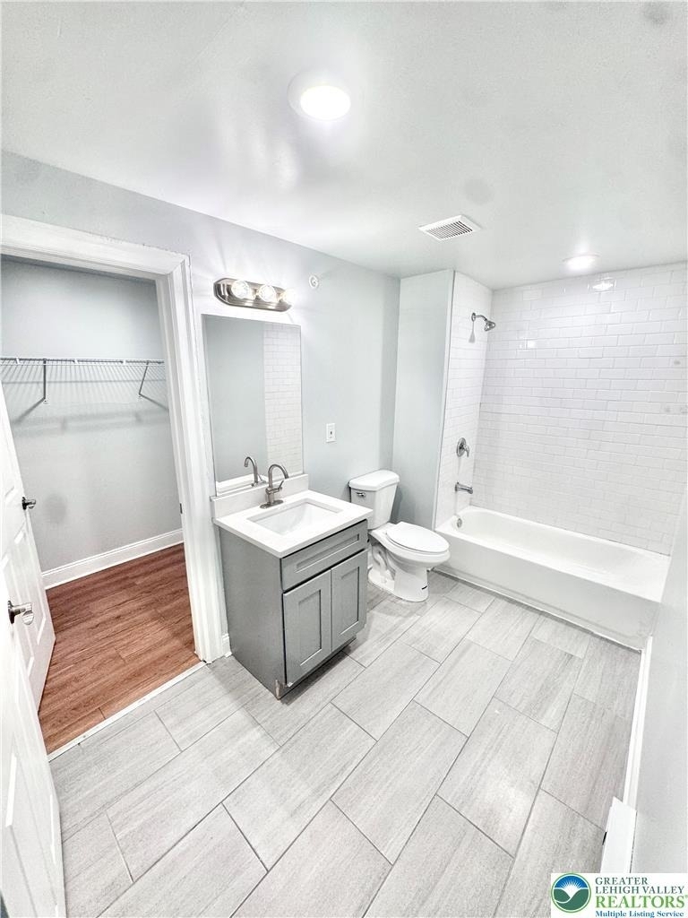 829 W Linden Street - Photo 5