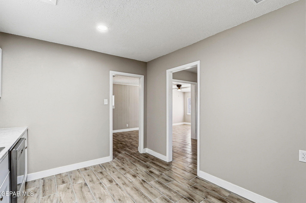 5704 Sage Court - Photo 11