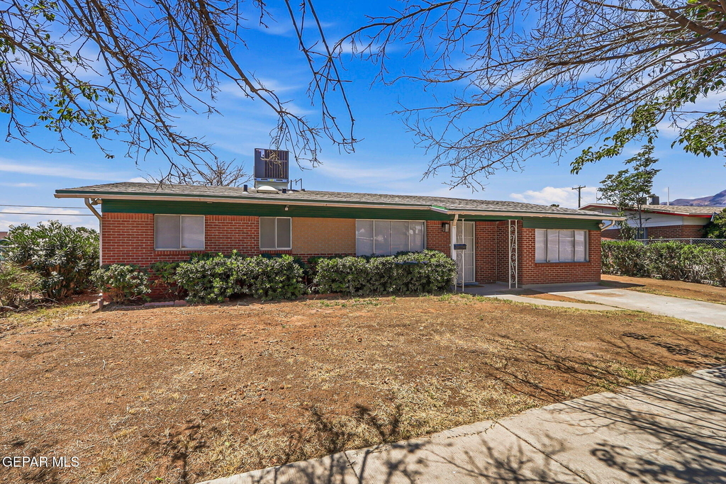 5704 Sage Court - Photo 2