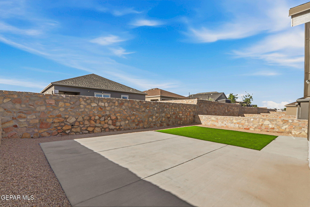 13745 Lago Vista Avenue - Photo 26