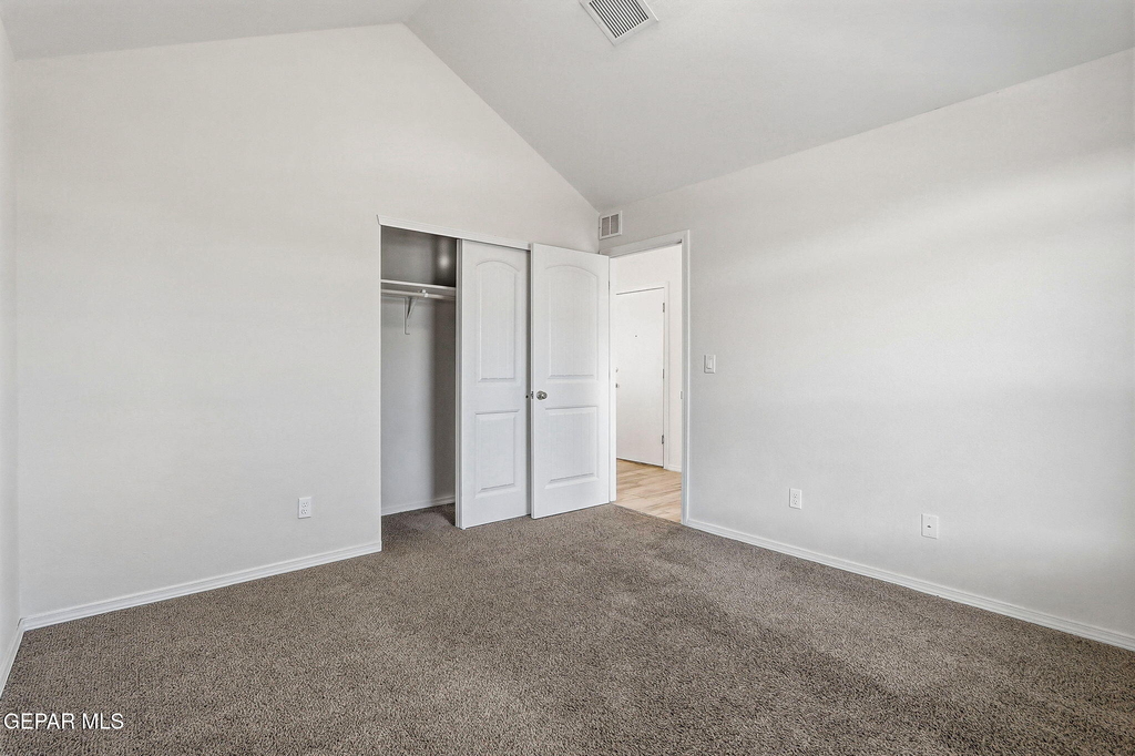 13745 Lago Vista Avenue - Photo 4