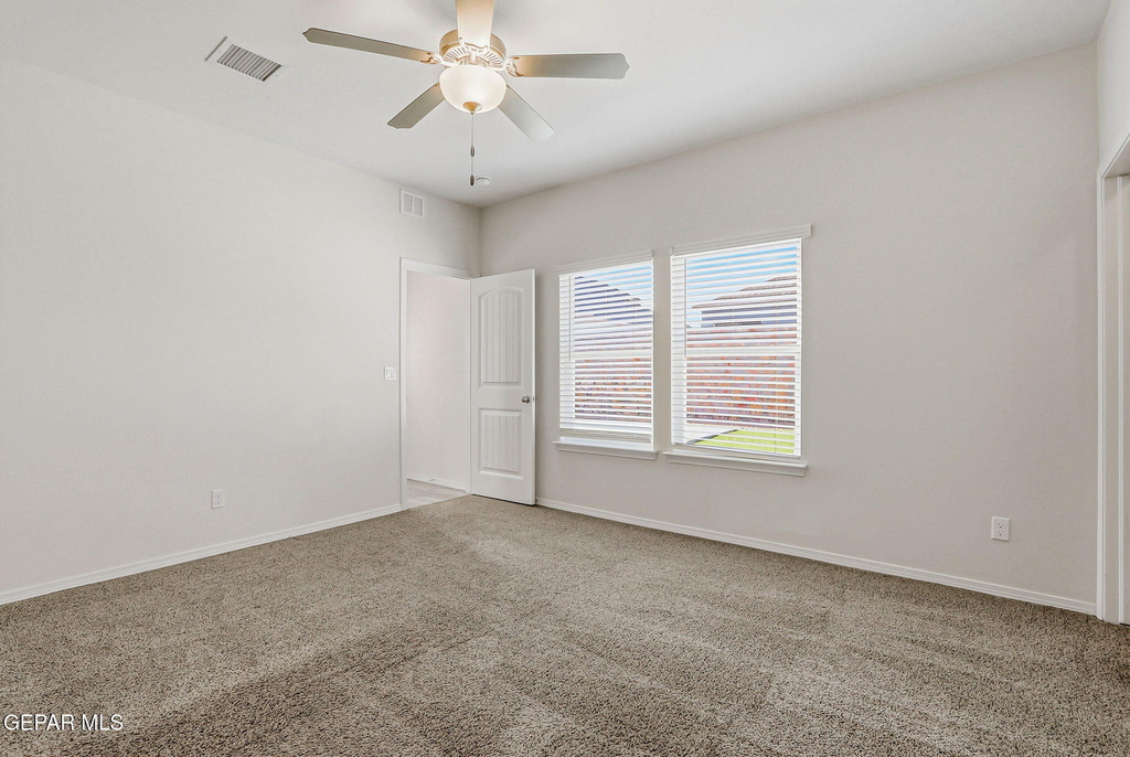13745 Lago Vista Avenue - Photo 21