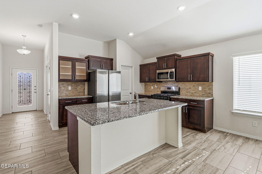 13745 Lago Vista Avenue - Photo 7
