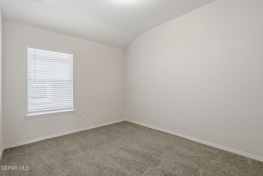 13745 Lago Vista Avenue - Photo 17
