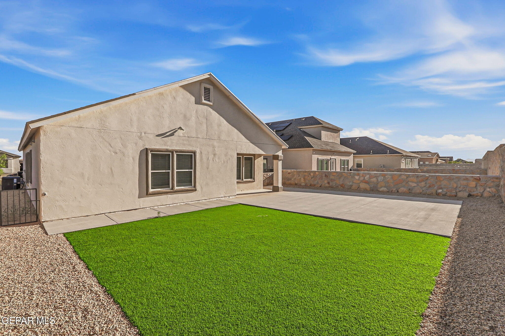 13745 Lago Vista Avenue - Photo 28